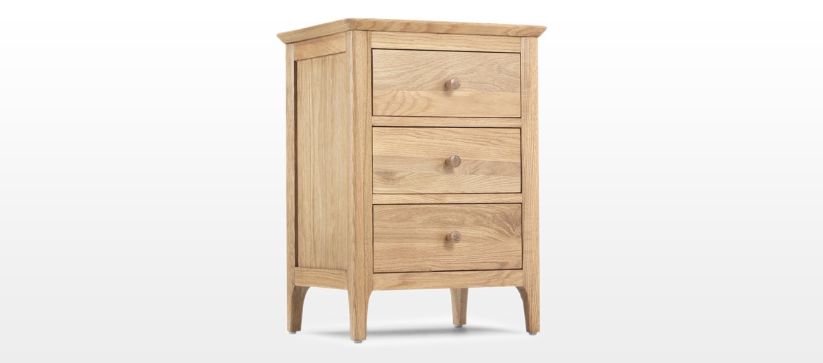 Hayman Oak 3 Drawer Bedside Cabinet